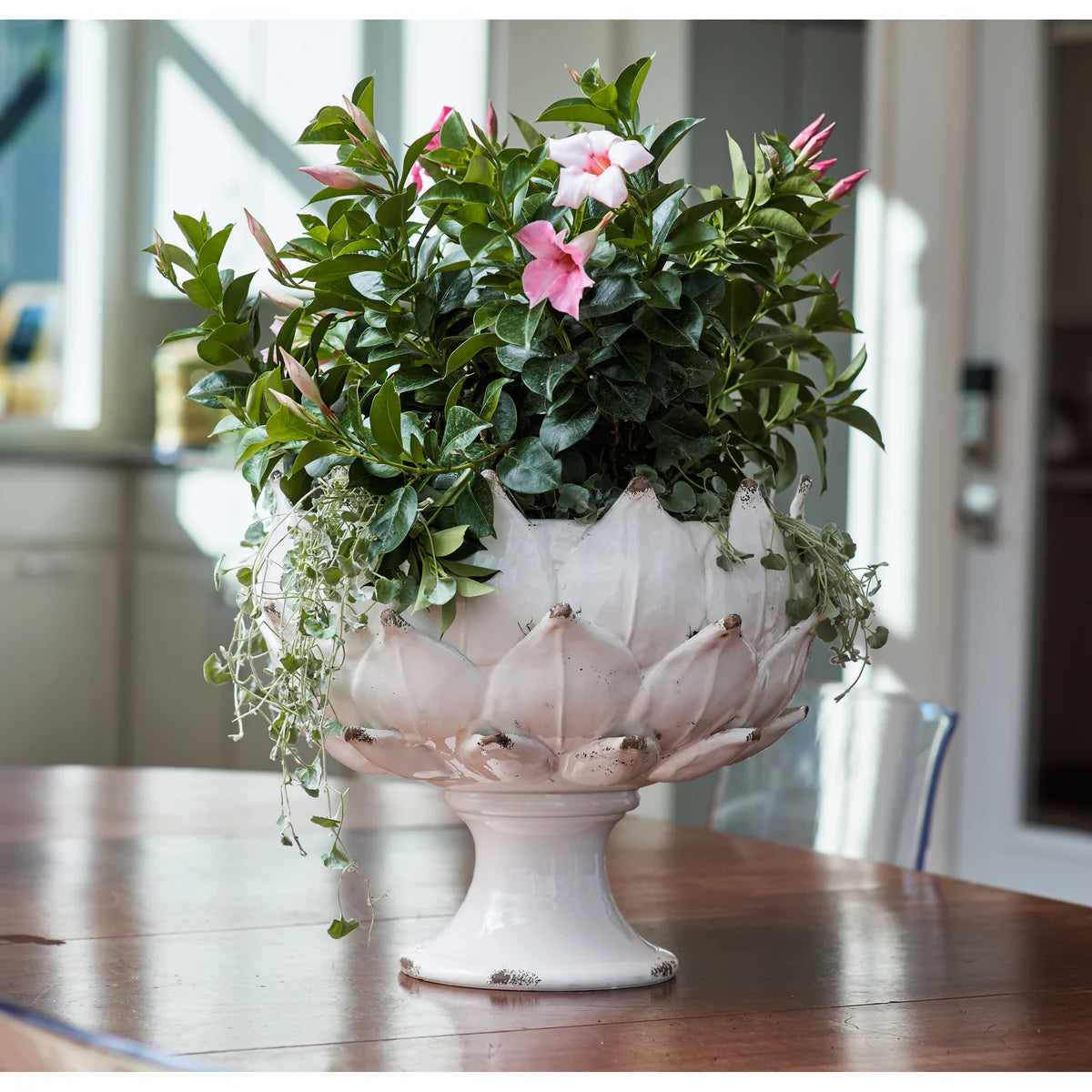 Gathered Garden Artichoke Planter Footed, Large