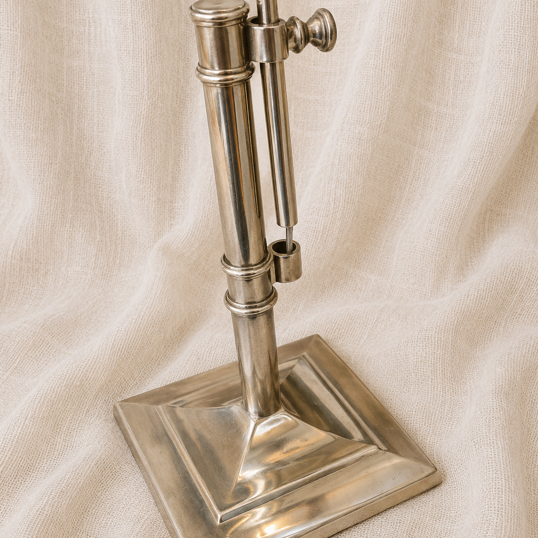 Vintage Mid-Century Brass Clamshell Desk Lamp