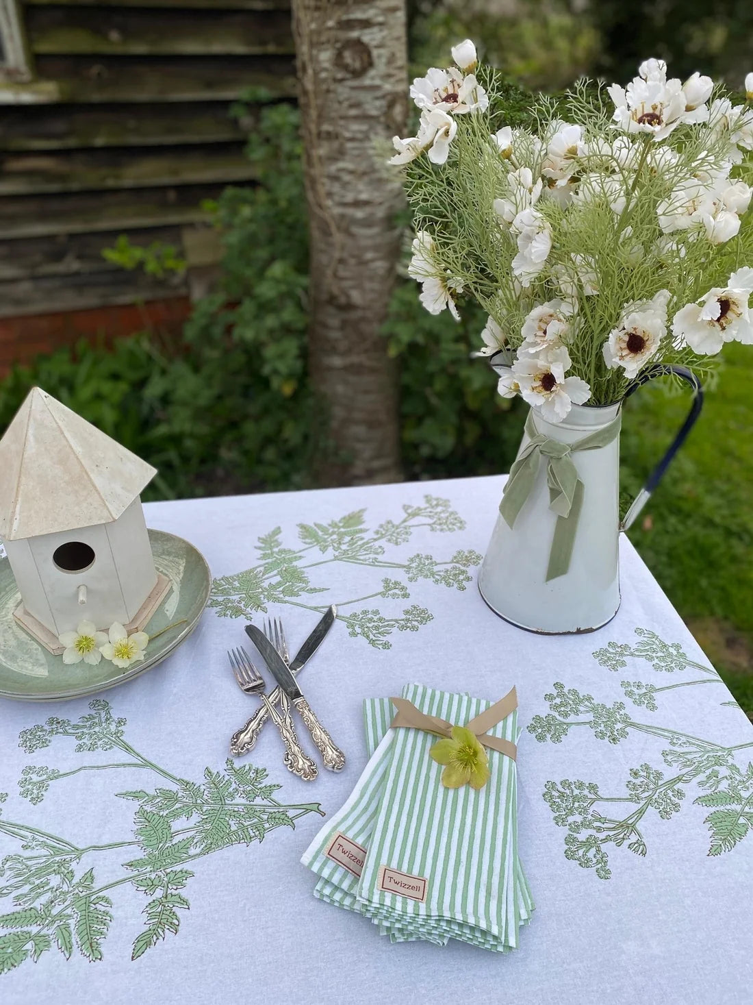 Sage Cow Parsley Tablecloth