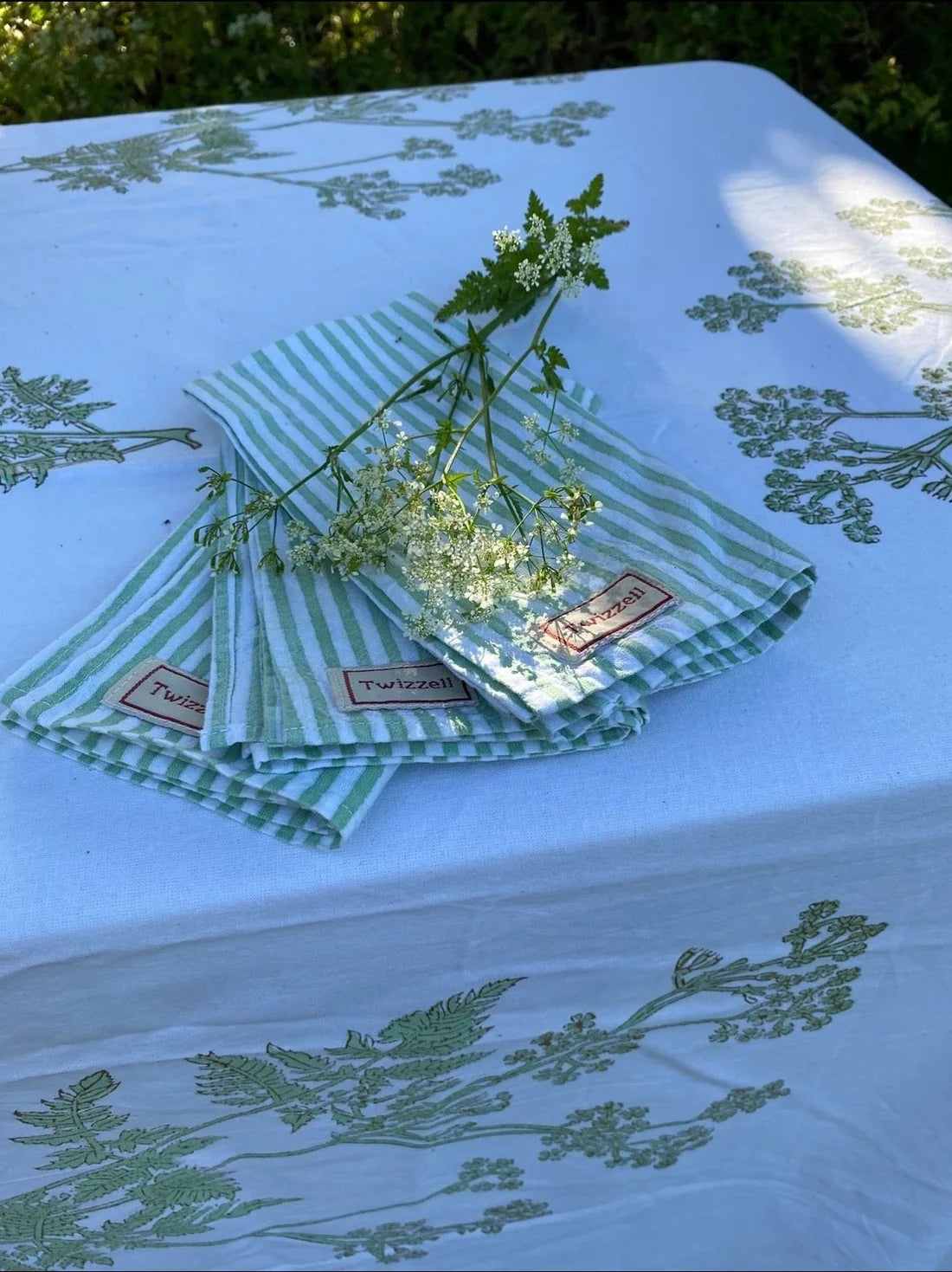 Sage Cow Parsley Tablecloth