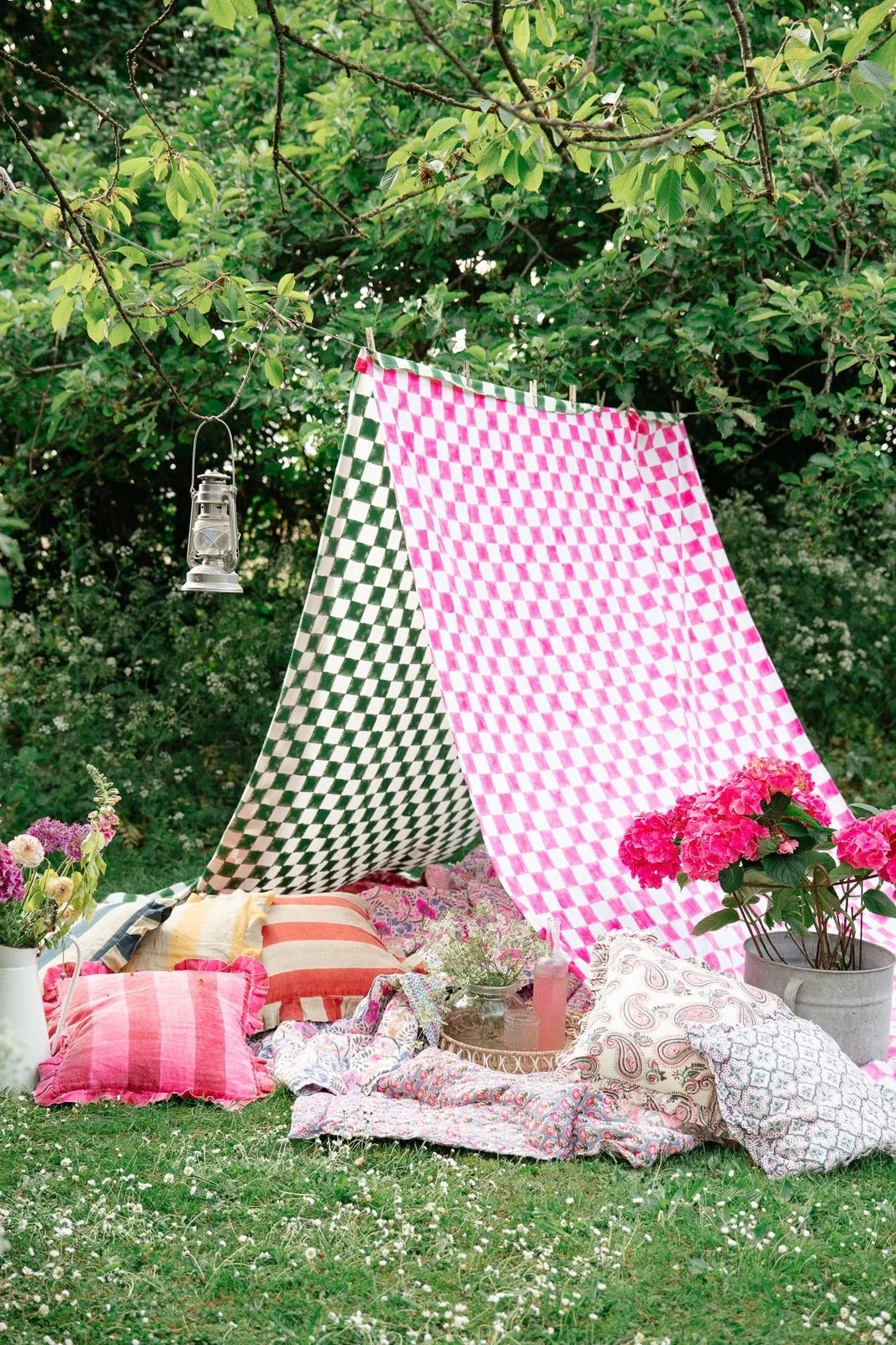 Green & White Checkerboard Tablecloth