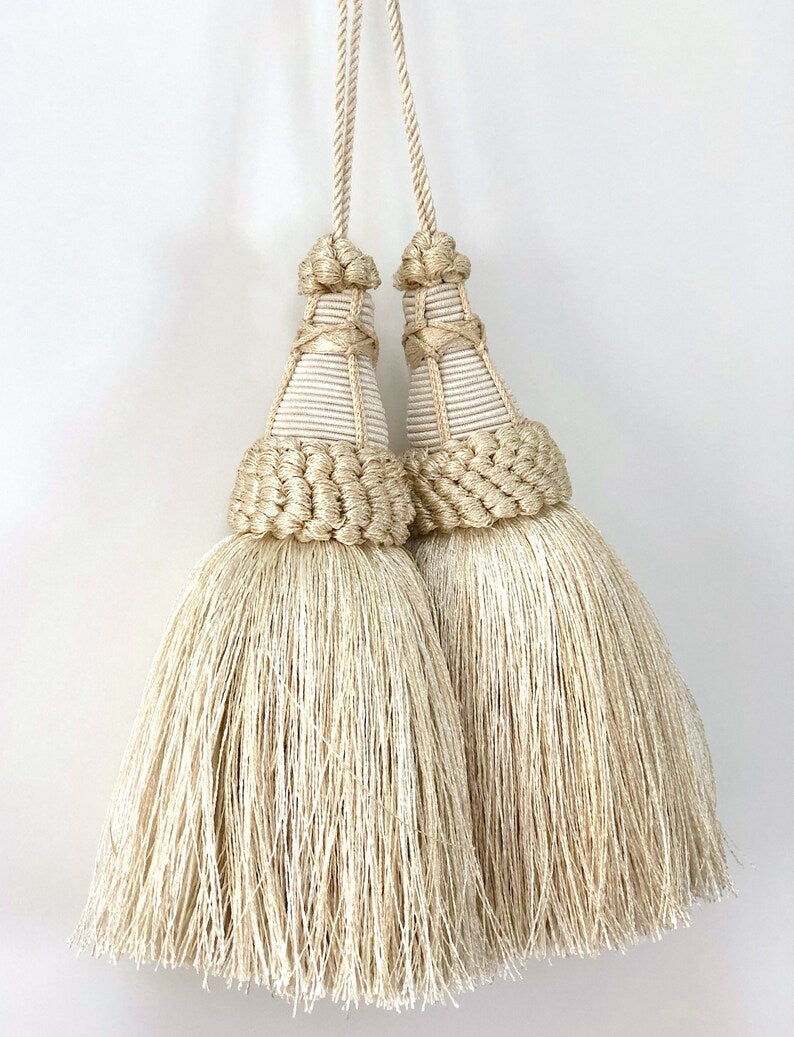 Vintage Tassel- Cream & White